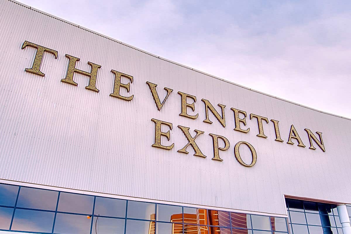 The exterior The Venetian Expo