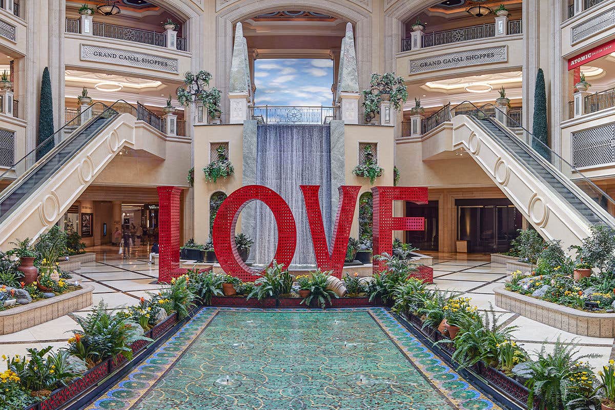 The LOVE Sculpture in The Palazzo Waterfall Atrium, in The Grand Canal Shoppes at The Venetian Resort